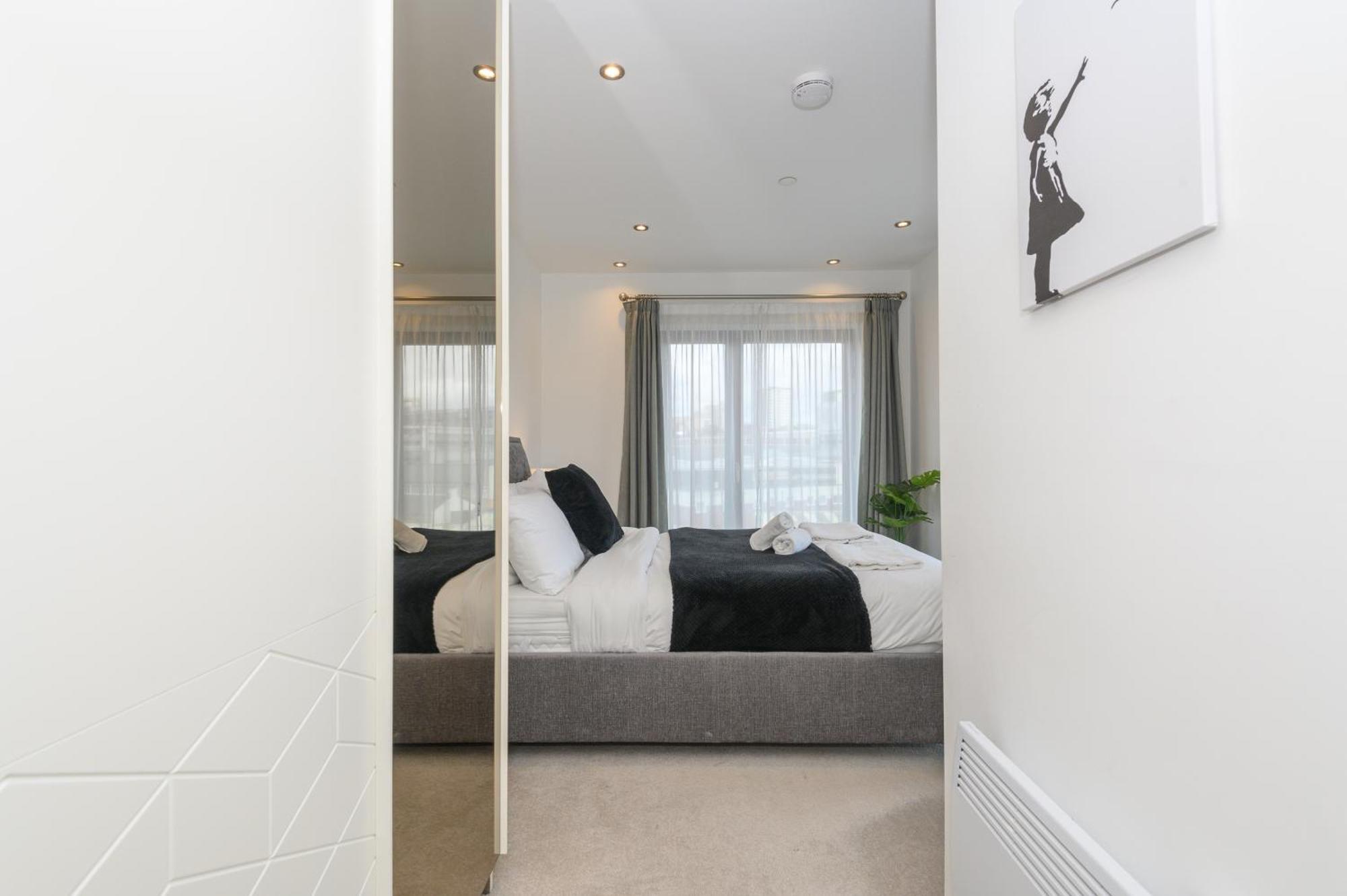 Luxury 3-bed, 3-bath Penthouse - Leeds Centre - Underground Parking Apartamento Leeds (West Yorkshire)